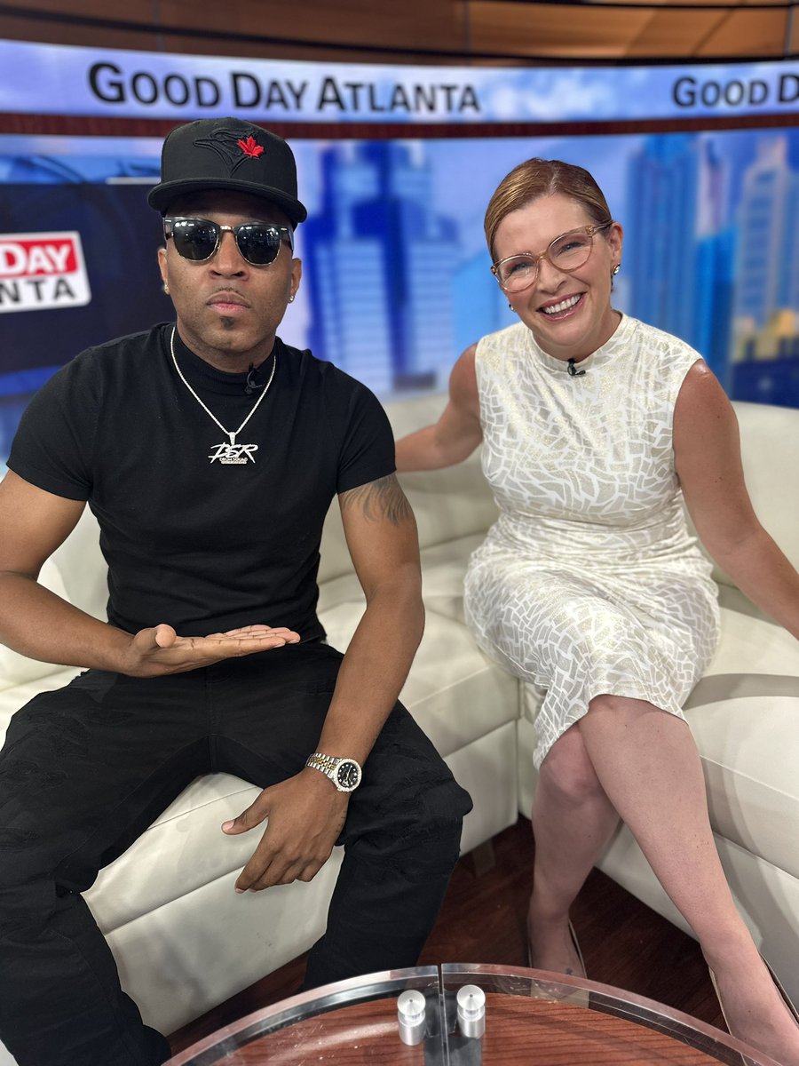 DrummaBoyFRESH's tweet photo. GOOD DAY ATLANTA 🥶〽️🔌 My book #BehindTheHits 📚 is now available for pre-order this & I’ll have 100 copies this Friday at my event for my official born day 8/11 same day as hip hop!!! 🙏🏽 @FOX5Atlanta
https://t.co/ZF35vSDH1L
#50YearsOfHipHop 🖤
#40YearsOfGreatness 🥂 https://t.co/jZg1ENYZ4Y