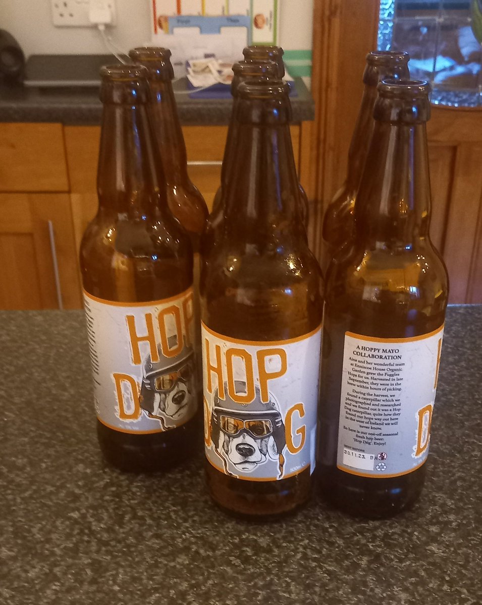 Superb as always <a href="/reeldeelbrewery/">ReelDeelBrewery</a> had this brew so many times got from <a href="/SuperValuIRL/">SuperValu Ireland</a> #westport there defo hiding them 😁 cheers #craftbeer drinkers 7 of the best #HopDog #DrinkIrish #supportcraftbeer 5%