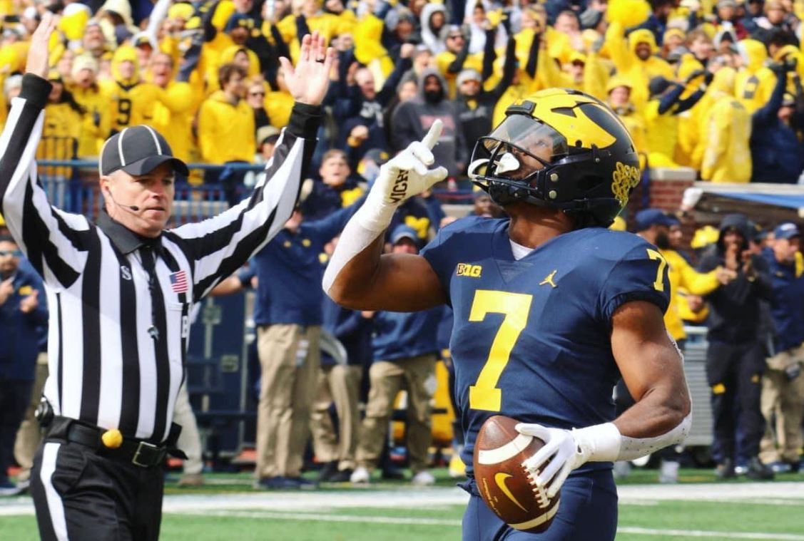 7 days until Michigan plays football 〽️ #GoBlue