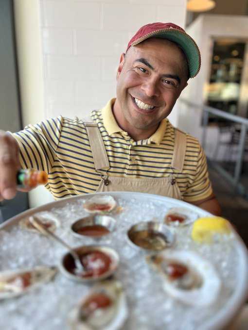 Oyster Time!!!! 🦪 💕💕 https://t.co/FYSTL0YWef<a href="/tag/newprofilepic"class="tags"><span>#newprofilepic</span></a>