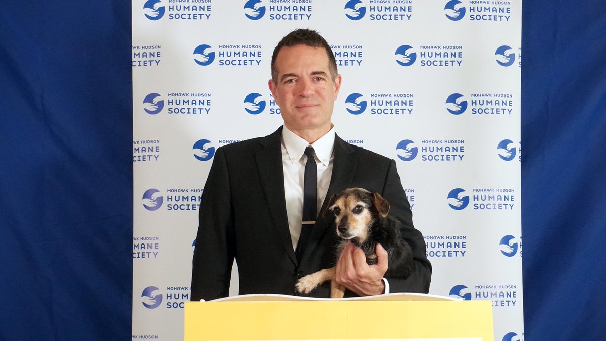 Vic Christopher (@vicchristopher) on Twitter photo Mark your calendar for the <a href="/Mohawkhumane/">Mohawk Hudson Humane</a> Oktopurrfest on Thursday, October 12 at <a href="/brownsbrewing/">Brown's Taproom</a> Revolution Hall
Groucho and I are thrilled to be named this years co-chairs
event info: mohawkhumane.org/oktopurrfest
🐾 Mark your calendar for the <a href="/Mohawkhumane/">Mohawk Hudson Humane</a> Oktopurrfest on Thursday, October 12 at <a href="/brownsbrewing/">Brown's Taproom</a> Revolution Hall
Groucho and I are thrilled to be named this years co-chairs
event info: mohawkhumane.org/oktopurrfest
🐾