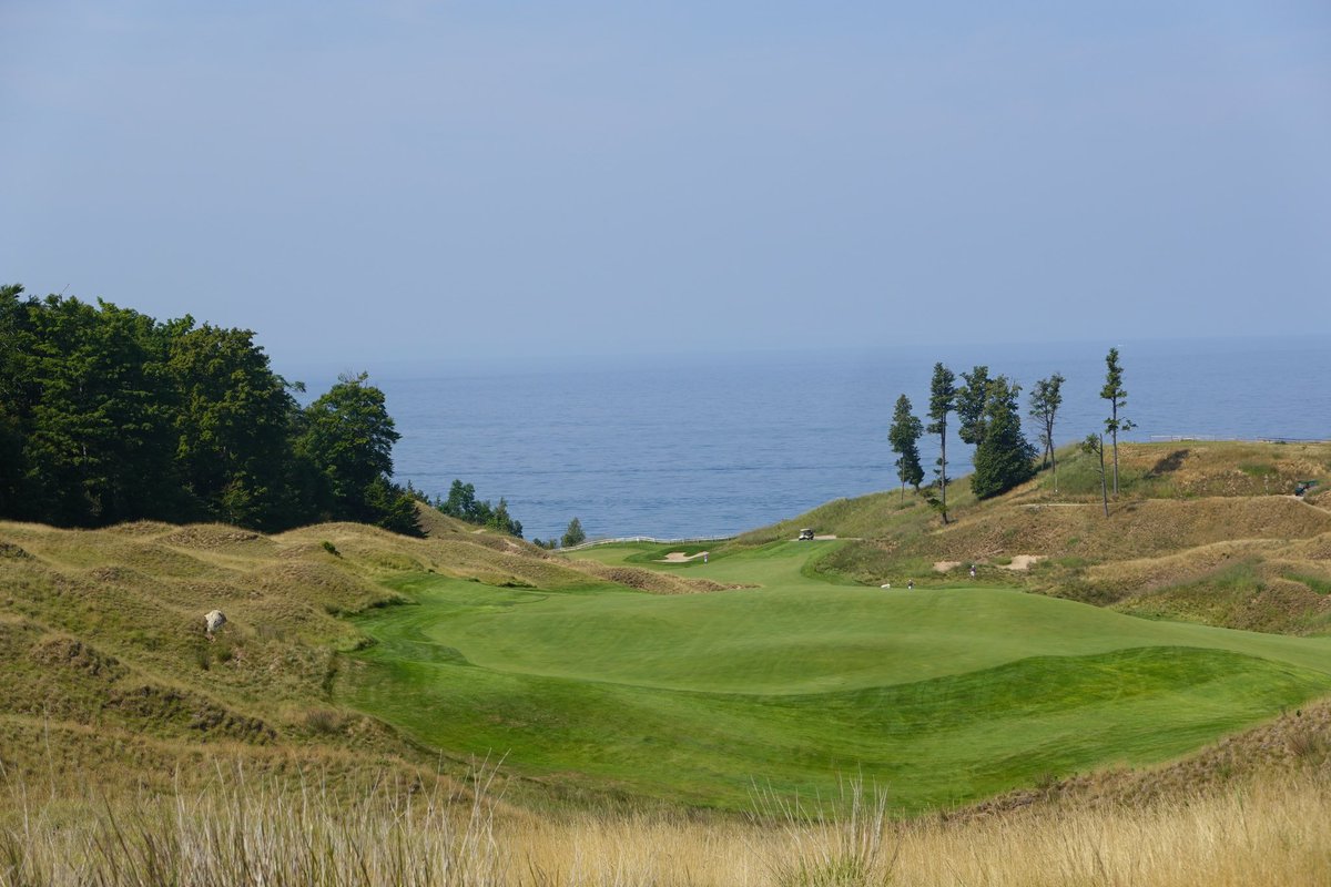 RiggsBarstool's tweet photo. Oh wow.

For years I’ve been told I have to get to Arcadia Bluffs. We made it. It delivered. What a stunning, interesting, and at times even wild golf course. I love it. LOVE it.

Michigan kinda brings it. Bit of a sleeper state. https://t.co/3aJA4uXwsr