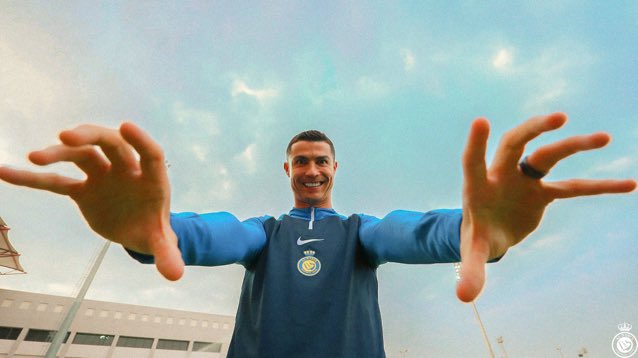 reda7i's tweet photo. لايك اذا تتفق انه الافضل بالتاريخ 💛💛 https://t.co/9KriDOUcpp