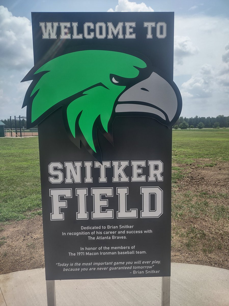 Meridian15Supt's tweet photo. The updates to the Snitker Field dedication signs look great! @Braves @BallySportsSO @IHSASID @IHSA_IL https://t.co/jkxe8j0k5k