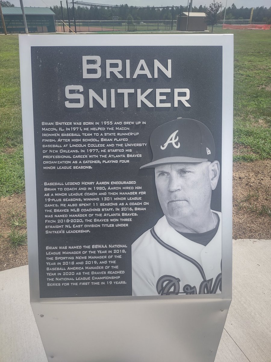 Meridian15Supt's tweet photo. The updates to the Snitker Field dedication signs look great! @Braves @BallySportsSO @IHSASID @IHSA_IL https://t.co/jkxe8j0k5k