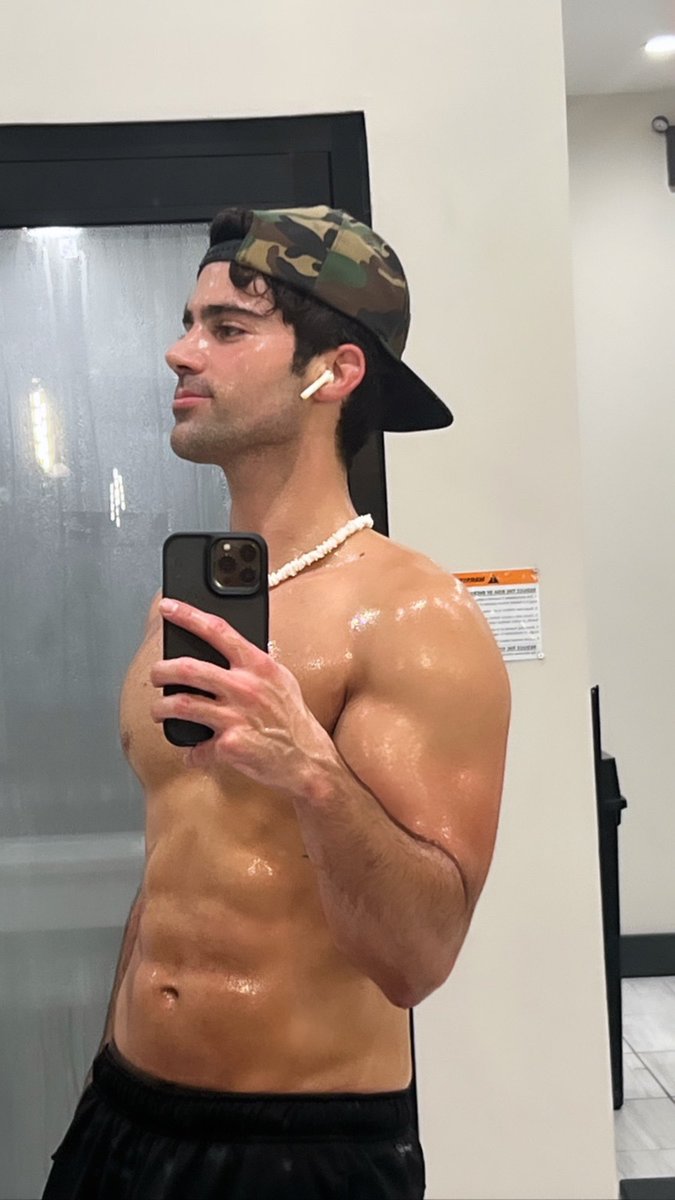 maxehrich's tweet photo. hello endorphins https://t.co/nvh5U7Rcyo