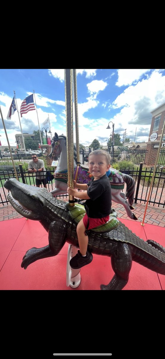 T man was very excited they had a Gator “like Daddy’s Team” #ChompCity
