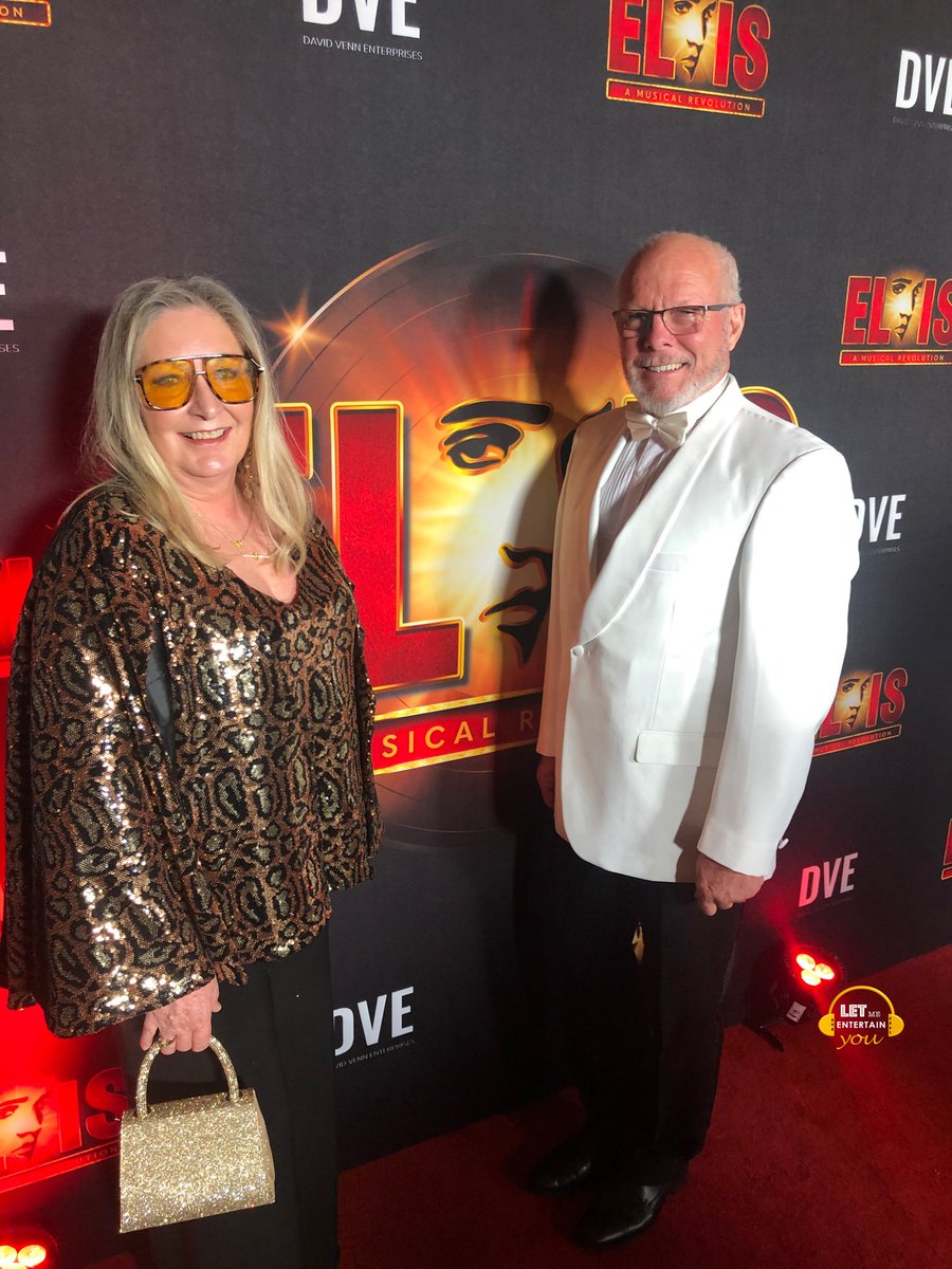 LMEYpodcast's tweet photo. More photos from the Red Carpet opening night of ‘#Elvis, a musical revolution’ 🎸 at the Theatre Royal Sydney!! 
#elvispresley #elvisamusicalrevolutionau https://t.co/KRQXrk8Ane