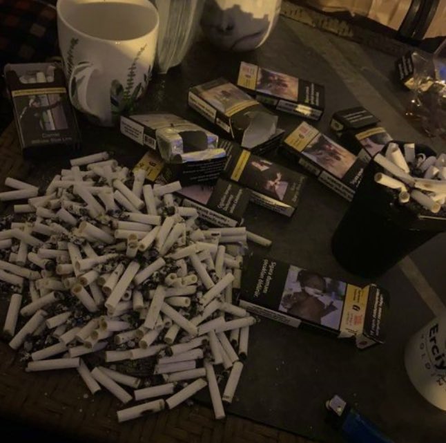 +Kanka canın mı sıkkın senin
-yoo niye ki