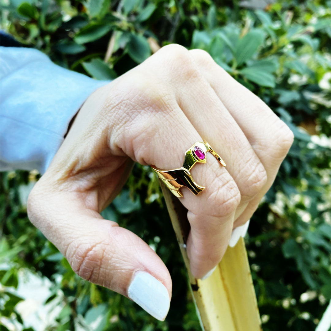 🌟 Calling all She-Ra fans! 🌟 Channel your inner #Catra with this fierce Helmet Ring! 🐾 Crafted with precision and love. Limited stock! Get yours now! 

#SheRa #Catra #Hancholo #Ring #FandomFashion