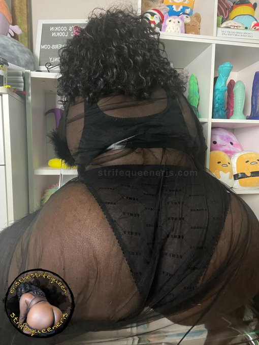 2 pic. the age old question… front or back? https://t.co/IIvWZwKGbq