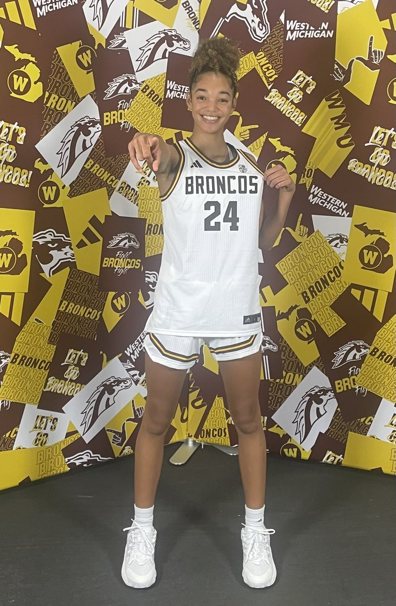 Anayya Davis (@anayyadavis) on Twitter photo I had a lot of fun on my visit <a href="/WMU_WBB/">WMU Women's BBall</a>. Thank you <a href="/ShaneClipfell/">Shane Clipfell</a> <a href="/coach_slater/">Terrance Slater</a> @PeytonBoothWMU <a href="/mapplin01/">Meredith Applin</a> for having me and my family! I had a lot of fun on my visit <a href="/WMU_WBB/">WMU Women's BBall</a>. Thank you <a href="/ShaneClipfell/">Shane Clipfell</a> <a href="/coach_slater/">Terrance Slater</a> @PeytonBoothWMU <a href="/mapplin01/">Meredith Applin</a> for having me and my family!