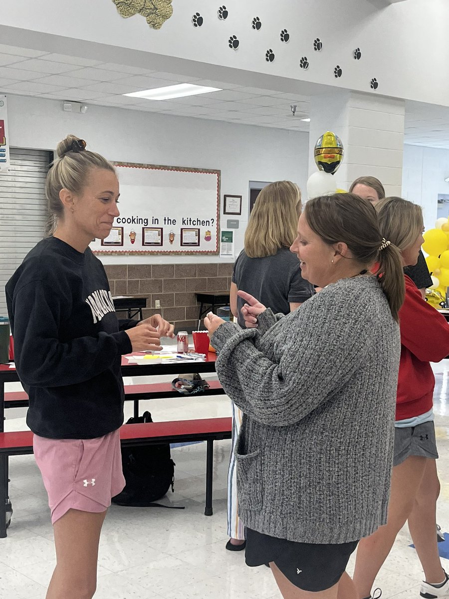 Sunnye Forrest tweet media