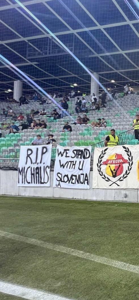 thecasualultra's tweet photo. 08/08/2023 Champions League. ultrAslan (Galatasaray🇹🇷) with banner for stabbed AEK fan and banner for flood victims in Slovenia🇸🇮 https://t.co/F1FIeFqs1B