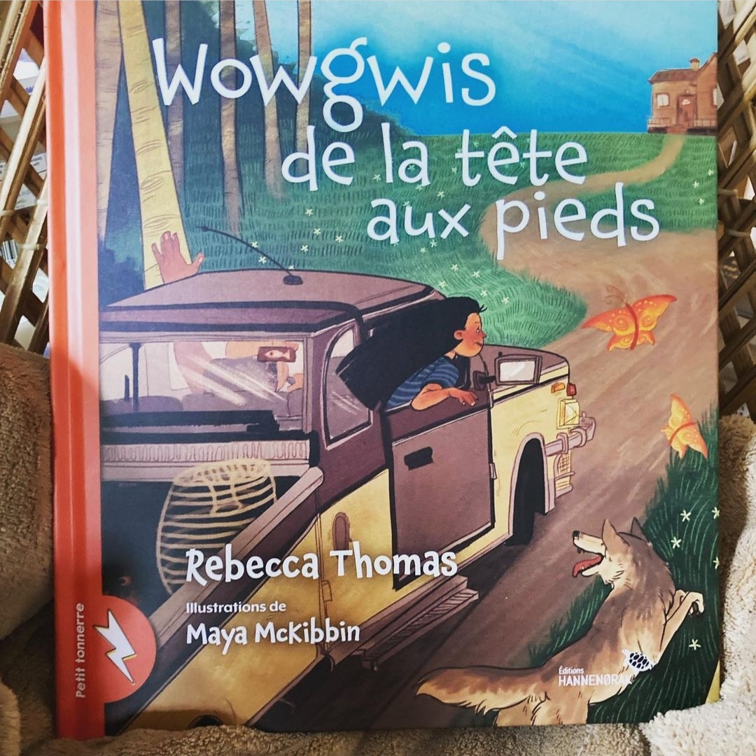 TDSRC_CLETD's tweet photo. Le 9 aoĂ»t, câest la JournĂ©e internationale des populations autochtones!
Profitez-en pour dĂ©couvrir Wowgwis de la tĂȘte aux pieds, un album recommandĂ© par le Club de lecture dâĂ©tĂ© TD, Ă©crit par @beccaleat et illustrĂ© par Maya McKibbin. #CLETD
đž: Les Ăditions Hannenorak https://t.co/rpNpqnDupg