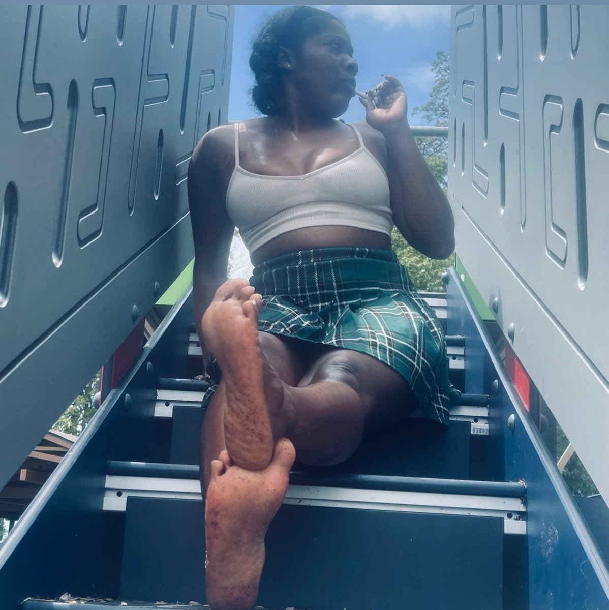 Arch_Euphoria's tweet photo. All of your foot fantasies come true with me! Looking forward to making your wildest dreams a reality. #FeetLover #ToesTemptation #feetpicsforsales #SUGA #SoleFetish #feetfethish #SolesSoSoft #domfem #Wetter https://t.co/zUbaCBoJIp