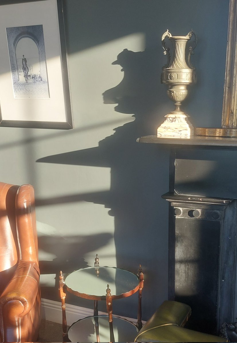 OwenMcConnon1's tweet photo. In @Clonabreany and why does this vase remind me of the #ButcherBoy https://t.co/i80CFrdEdV
