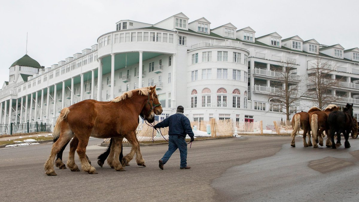 Mackinac Island hotel rooms already selling out for one special week in July 2024 bit.ly/3rYVsRb