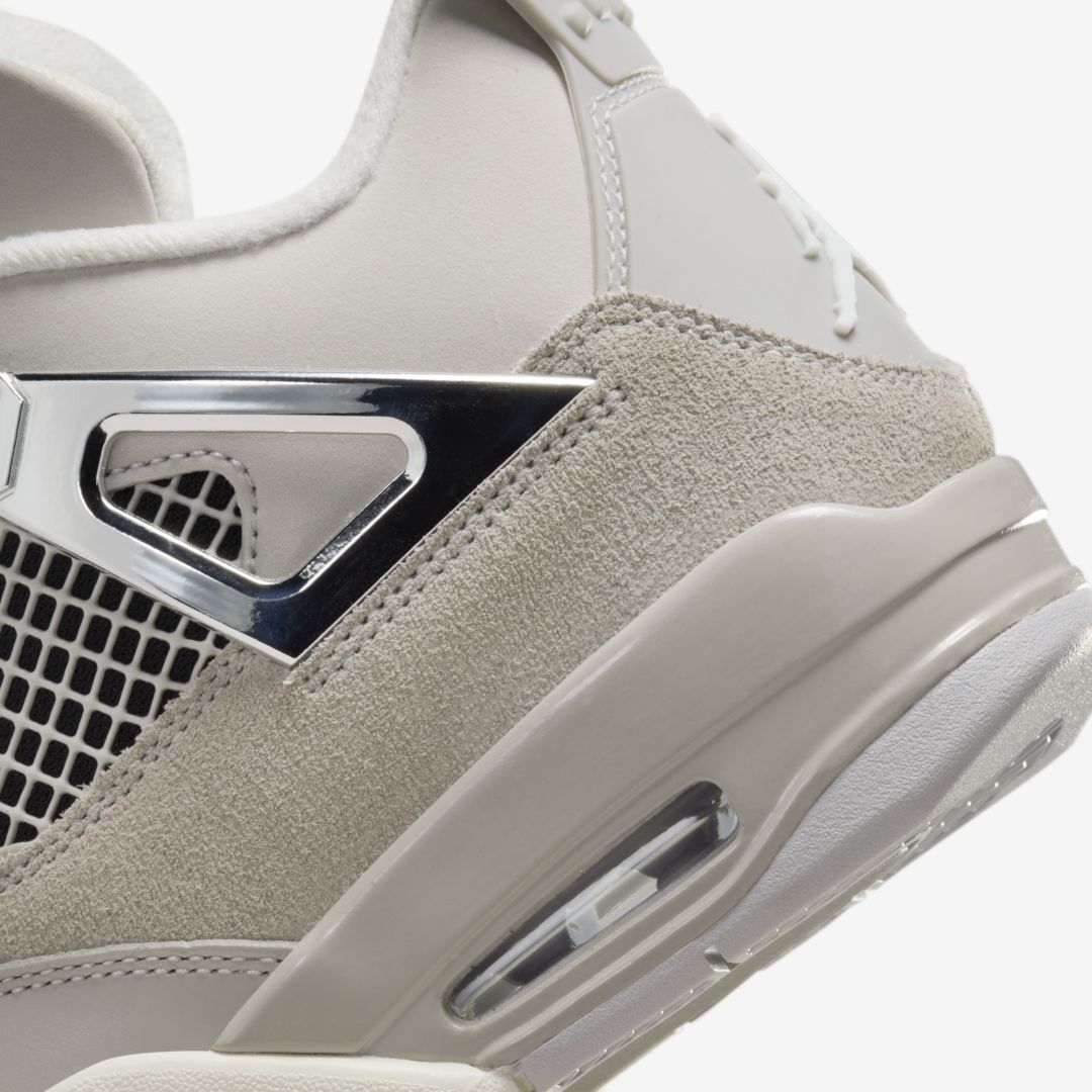 J23app's tweet image. Official Images: Women's Jordan 4 Retro "Frozen Moments"