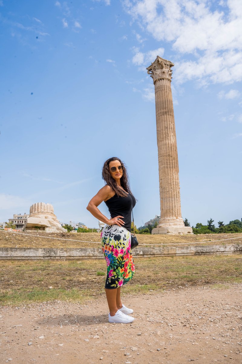 thereallisaann's tweet photo. Witnessing the colossal beauty of the Temple of Zeus. These towering columns serve as a testament to the architectural prowess of the ancient Greeks. #ArchitecturalWonders #TempleOfZeus #Athens https://t.co/PBnotWOZzJ