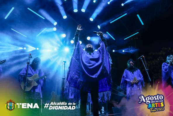 alcaldiatena's tweet photo. La interculturalidad, máxima expresión en #Tena
Al evento asistieron miles de personas que disfrutaron de una noche de confraternidad, canto, alegría y música. #Jayac #PattyRay #AgostoMesDeLasArtes https://t.co/kVzFc2oEF8