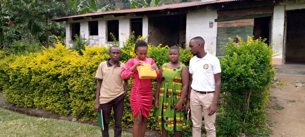 MbungaFor39318's tweet photo. missing exams due to poverty is denying so many vulnerable school going girls a chance to self-assess their academic abilities and areas of improvement, thus limiting them from setting realistic academic goals and develop strategies to achieve them at an early stage of learning. https://t.co/JpgALddSCB