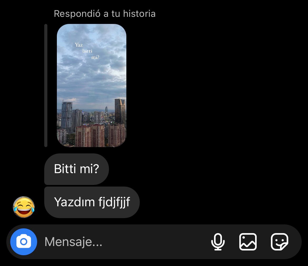 +Sana da ne mesajlar geliyordur şimdi
-Ablamdan iki yeni mesaj: