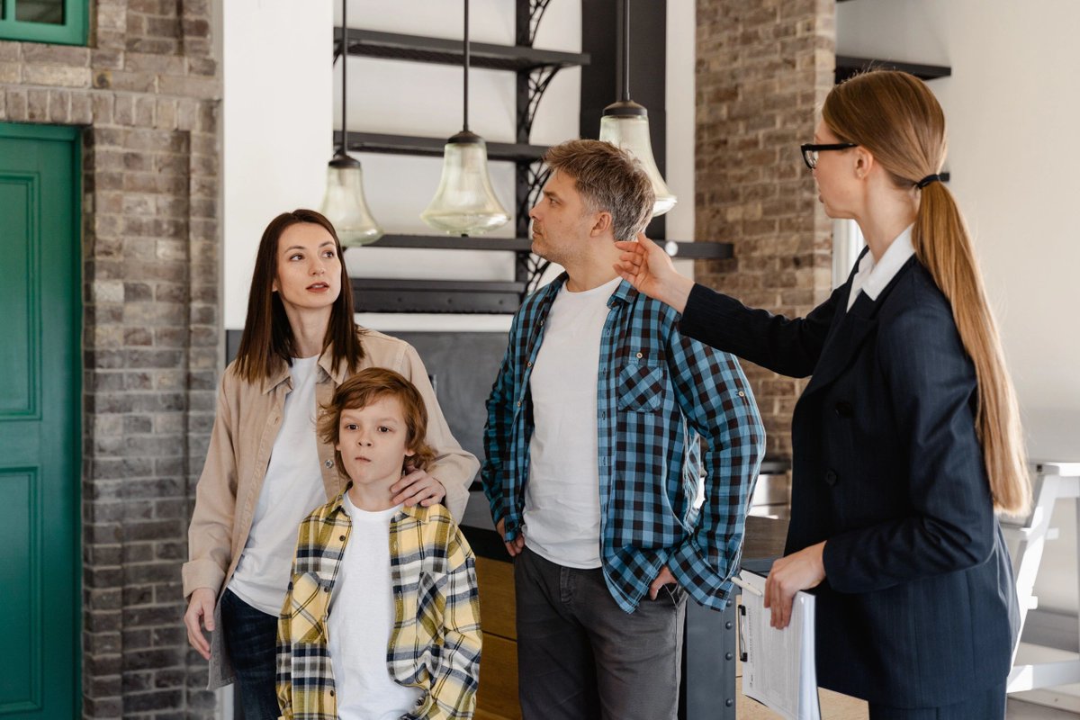 toddlcrosbie's tweet photo. 🏠 I have the charm, the expertise, and the negotiating skills to make buyers swoon. Let's give your property the spotlight it deserves and get the right buyers interested! #SoldWithStyle
#ToddLCrosbieRealEstateConsultant https://t.co/8mm0G5ViL4
