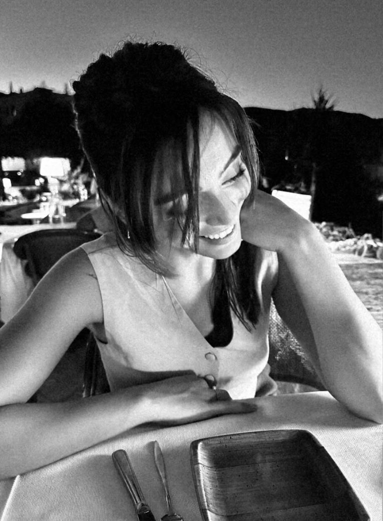 Gülüşü güzel 🤍 

#SılaTürkoğlu