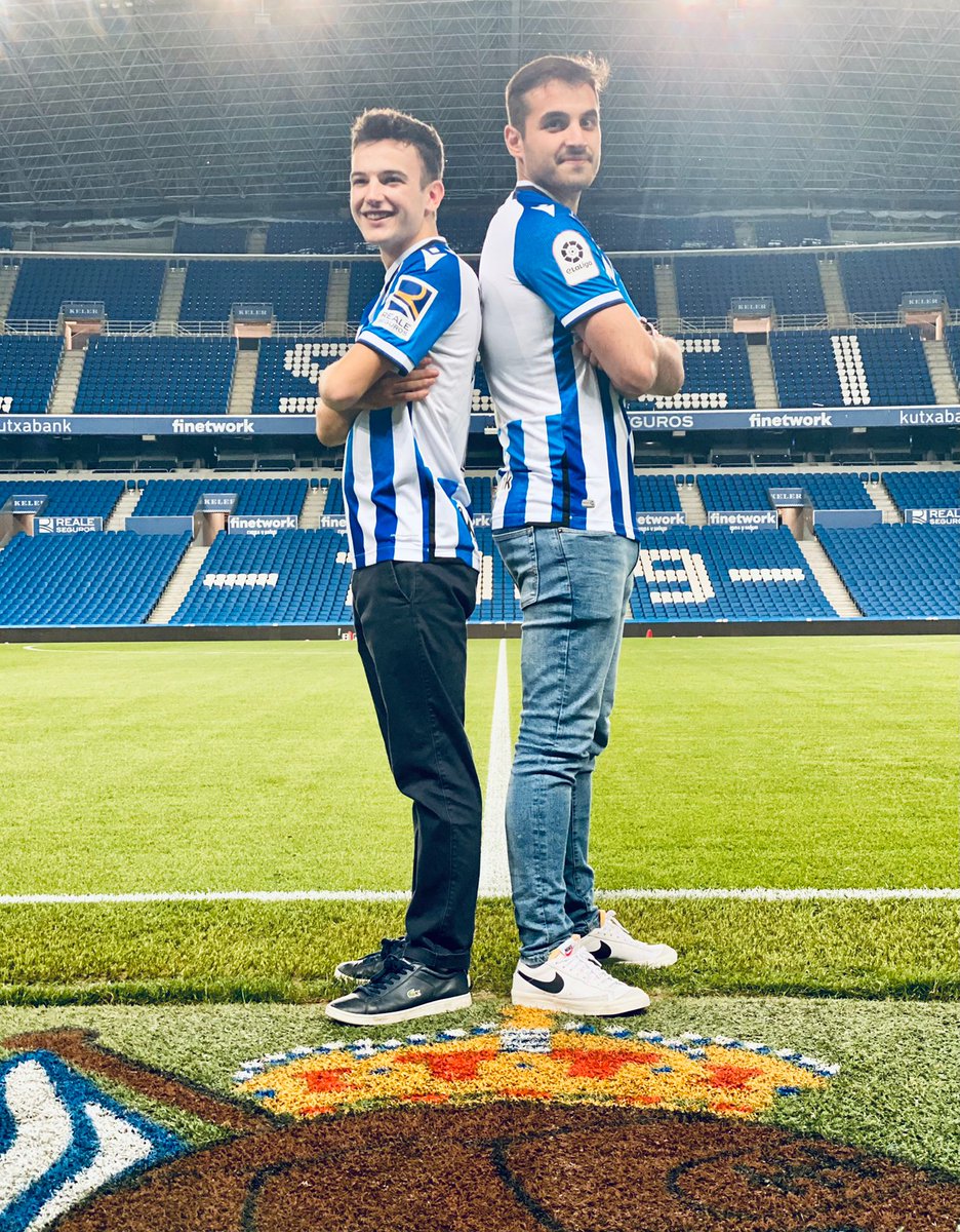 Más derrotas que victorias (bastantes más jajajaja) pero, ¿y lo bien que lo pasamos? 🤜🤛

El mejor compañero posible y el MVP de la noche 🫡

Espero verte más pronto que tarde y que todo te vaya bien, bicho 💙🤍