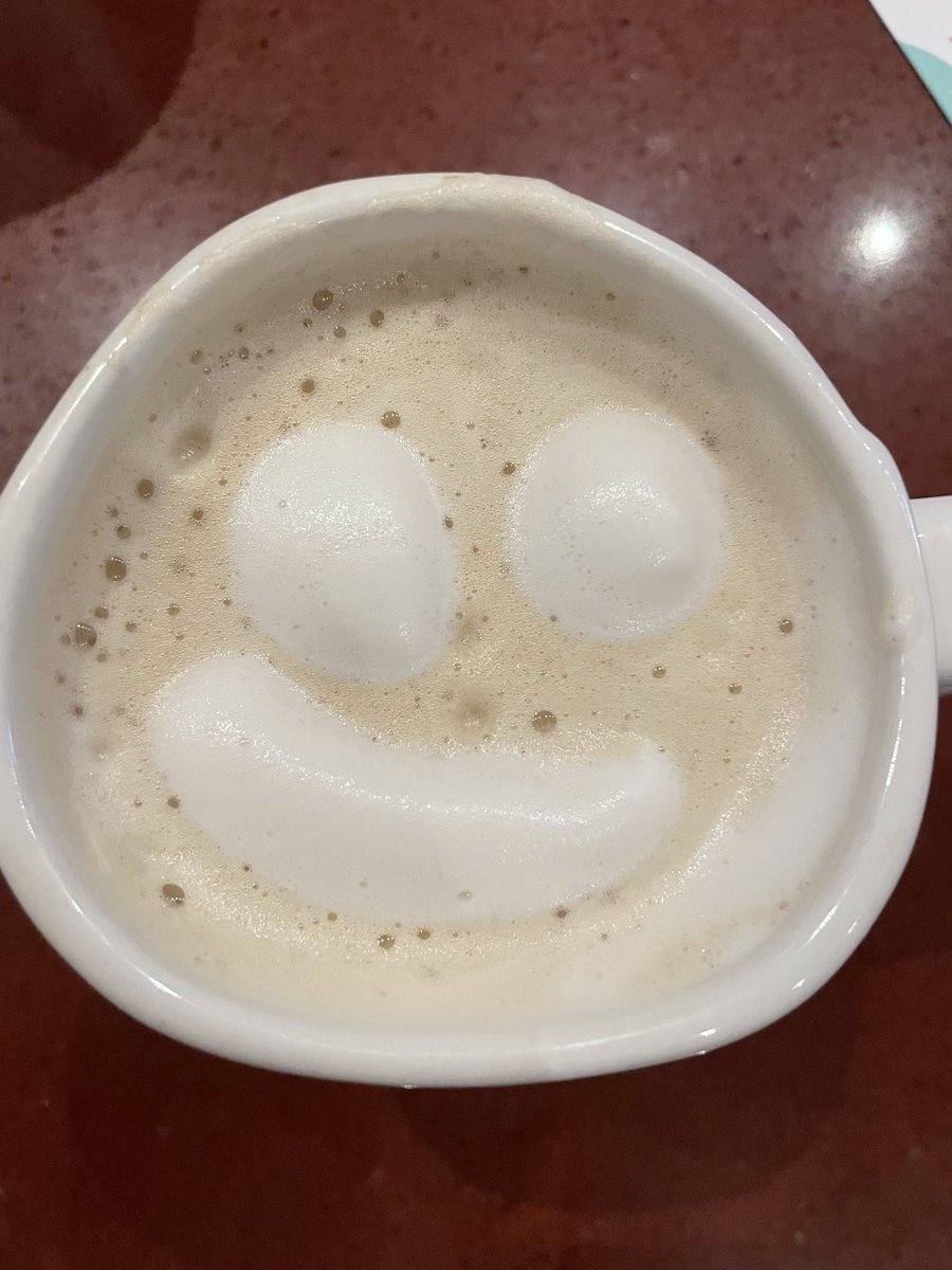 PatWallace's tweet image. I just tested out my new milk frother and  now I’m a certified latté artist !! ☕️ #barista #latteart #frothy #coffee