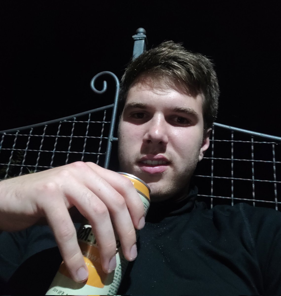 ArthurBos23's tweet photo. Veel mensen zoeken maar ze vinden niet. https://t.co/07KdQAyLvA