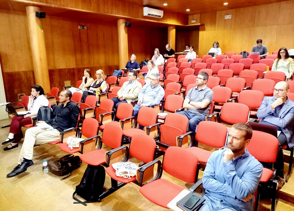 govcopp_ua's tweet photo. ⚠️⏪We are thrilled to share with you a recap of the #DSSLab Seminar - "Education, Politics & Impacts" that took place on July 14th, as part of #GOVCOPP research, with the presence of one of #DGEEC directors, ✅Joaquim Santos!
#Placebasedpolicyandgovernance #PoliticalEducation https://t.co/bli2Ui6S2E