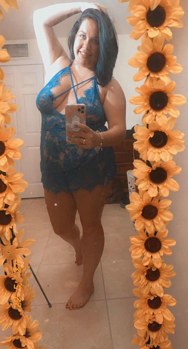 wildchildswfl's tweet photo. #Only18 #OnlyConnect #onlyfans_girl https://t.co/EqyccA78O2