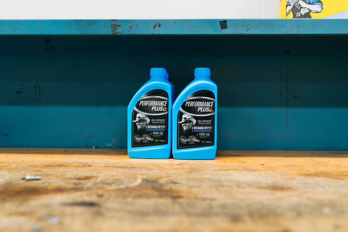 Have you picked up your bottle of LIMITED EDITION Richard Petty Signature Motor Oil? You can either buy 1 quart or a case of 12 only at pettysgarage.com!