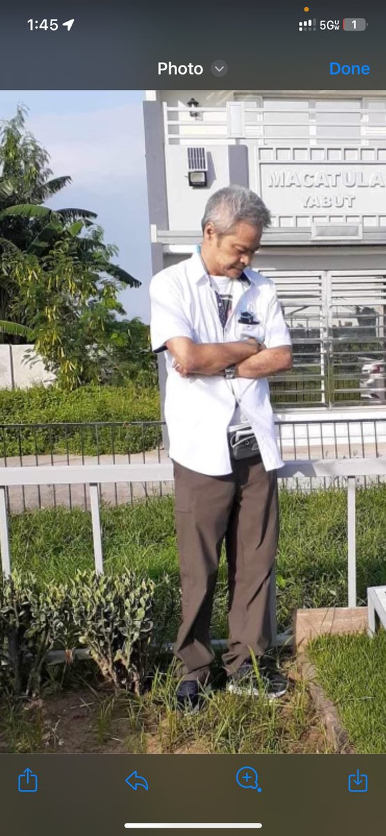Please people im begging you guys whoever seen my dad. He supposed to landed on narita tokyo japan airport. It's been 8 hours without contact. The clothes his wearing its the same in the picture. He have medical health issues. So Please if anyone seen him please contact me.