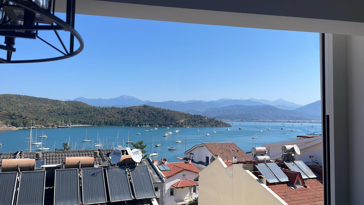 EmreEkizoglu's tweet photo. @stevedabitcoin Hocam direk yan komşuyuz :)hocam direk yan komşuyuz 😂 https://t.co/wQYmRnBitx