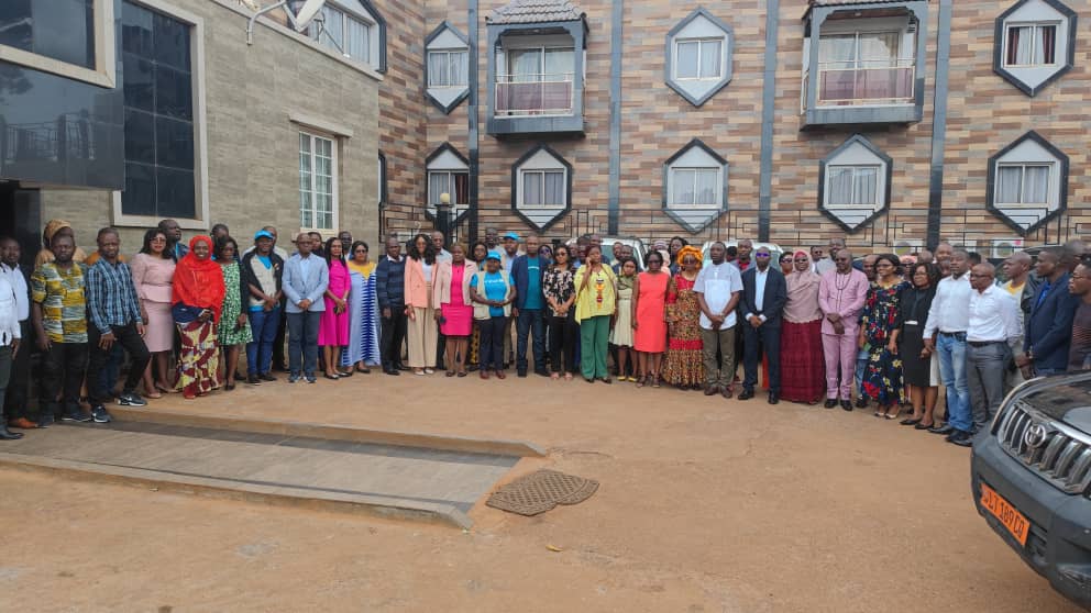 pevcameroun's tweet photo. Currently ongoing in #Bafoussam,
#EPICameroon Monitoring and Evaluation workshop. 
The objective during the 4 days is to review programme performance with key stakeholders and identify priority actions for the improvement of 2023 performance. https://t.co/xhAjIg2ZSl