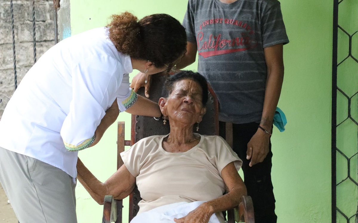 JEP_Colombia's tweet photo. A María Eugenia Baldovino no le salió una lágrima de dolor, en #Guaranda, #Sucre. Tras quince años de búsqueda, sintió alivio. En la tarde del viernes 4 de agosto, por fin supo del paradero de su nieto: José Manuel Caballero Rodelo, asesinado y desaparecido desde abril de 2008 https://t.co/FzsVbQhPmJ