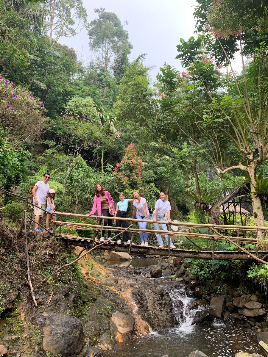 GraciaSpa's tweet photo. enjoy a beautiful weekend on Horseback
.
.
.

#graciaspa #kawahratupool #hotspringpool #resorthotellembang #villalembang #hotellembang #agoda https://t.co/2WHlBLpyCr