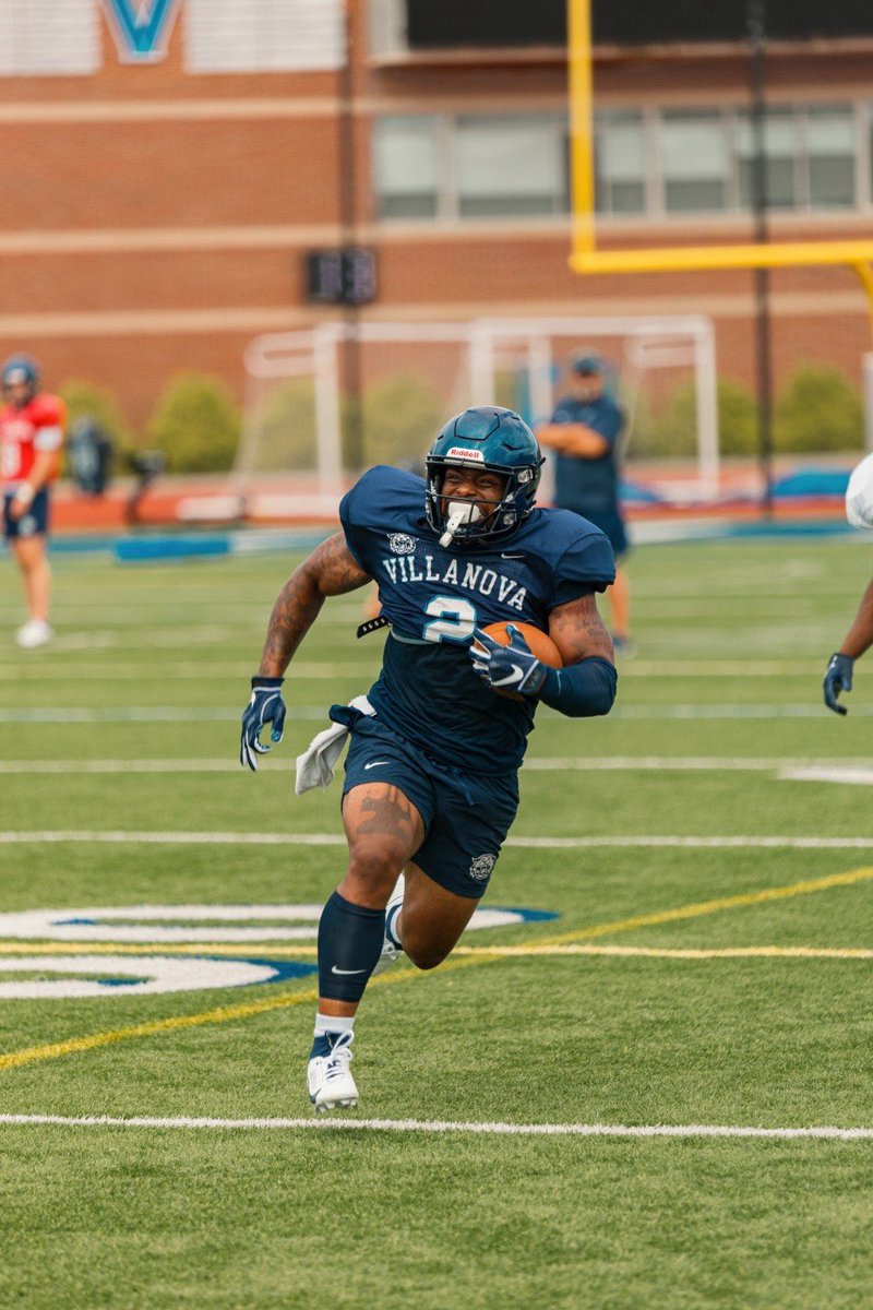 NovaFbRecruit's tweet photo. Practice #5 \\V//ibes!!! Shout out @NovaFootball alum @ddpick_ for taking the 🔥🔥🔥 pictures today! #TapTheRock https://t.co/So26PmsIcb