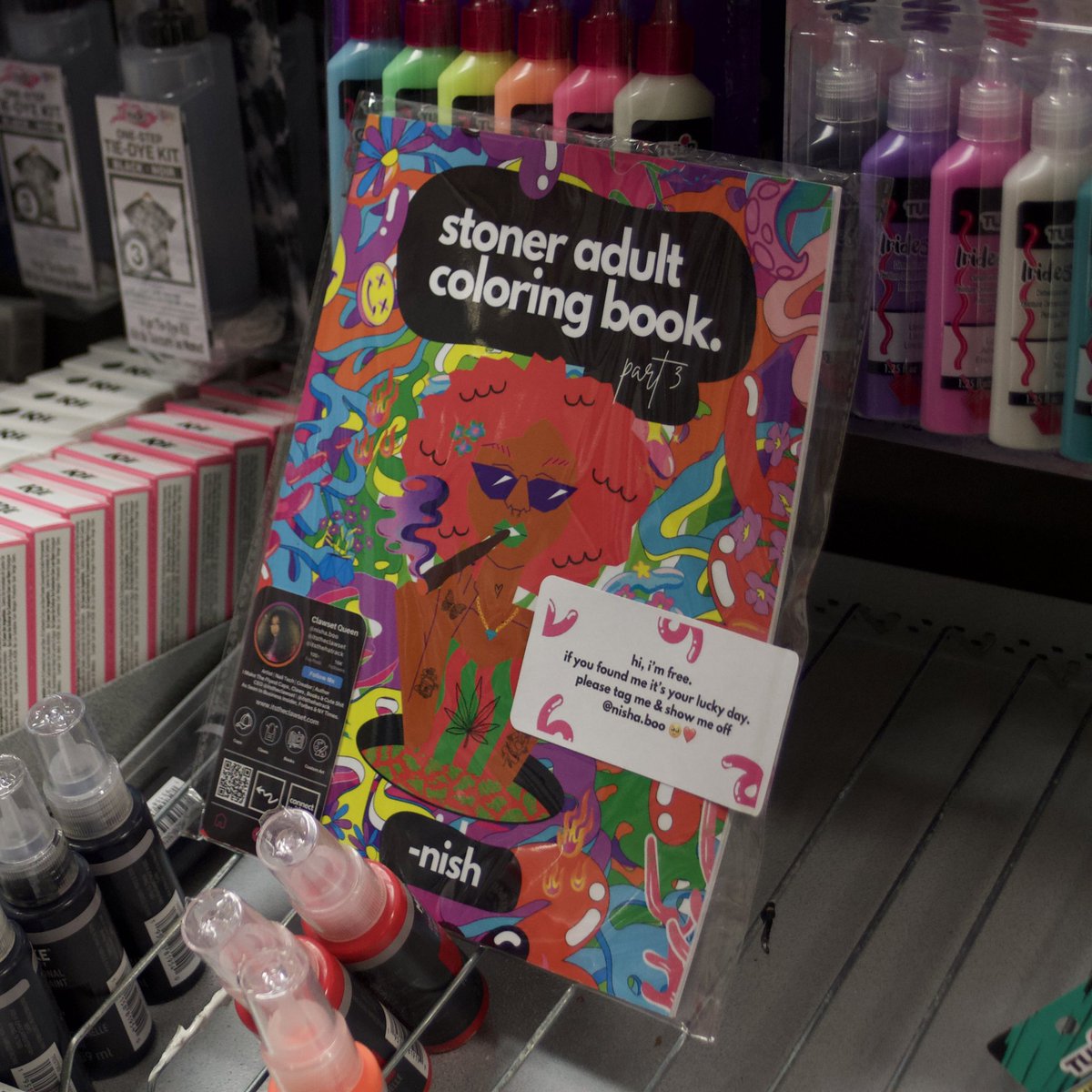 artsygalnish's tweet photo. let’s play i spy … the stoner coloring books in manhattan . who’s gonna find them ? 🤪❤️ https://t.co/10aTgaz4Jp