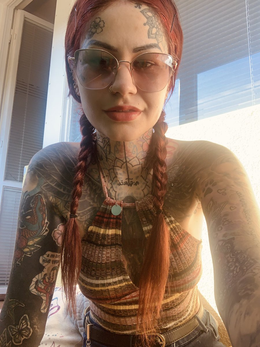 misaauxt's tweet photo. OF: https://t.co/pI63HsqhbQ
#tattoo #tattooart #tattoos #art #ink #tattooed #tattooedwomen #girls #womans #redhead #facetattoo #smile #inked #of #onlyfans https://t.co/EoCgxCYo3k