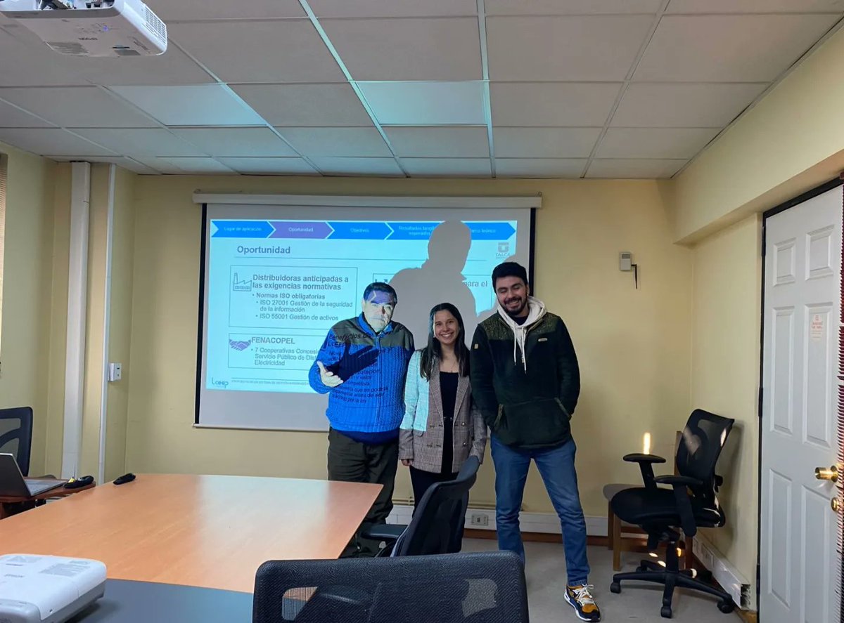 RessetChile's tweet photo. PROPUESTA DE UN SISTEMA DE GESTIÓN INTEGRADO PARA EMPRESAS DE DISTRIBUCIÓN ELÉCTRICA, QUE PERMITA DAR CUMPLIMIENTO A LAS NORMAS ISO 9001, ISO 14001, ISO 45001 E ISO 22317
AUTOR:
CAMILA SAAVEDRA SILVA

PROFESOR GUÍA:
MARCO RIVERA ABARCA

PROFESOR CO-GUÍA:
MARCIA SILVA FLORES https://t.co/GjpGGGtywD