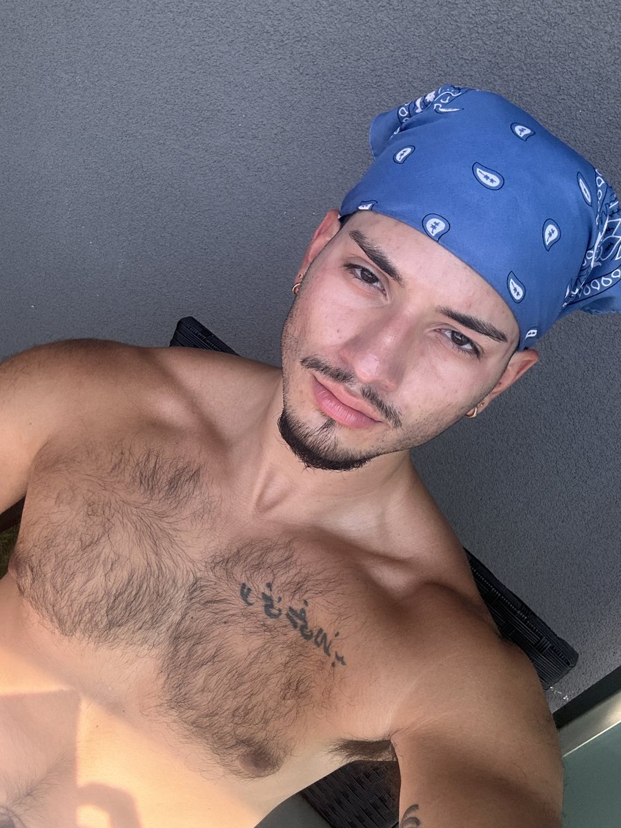 kylerkristo's tweet photo. Fuck it https://t.co/yaIZ4kXoLO