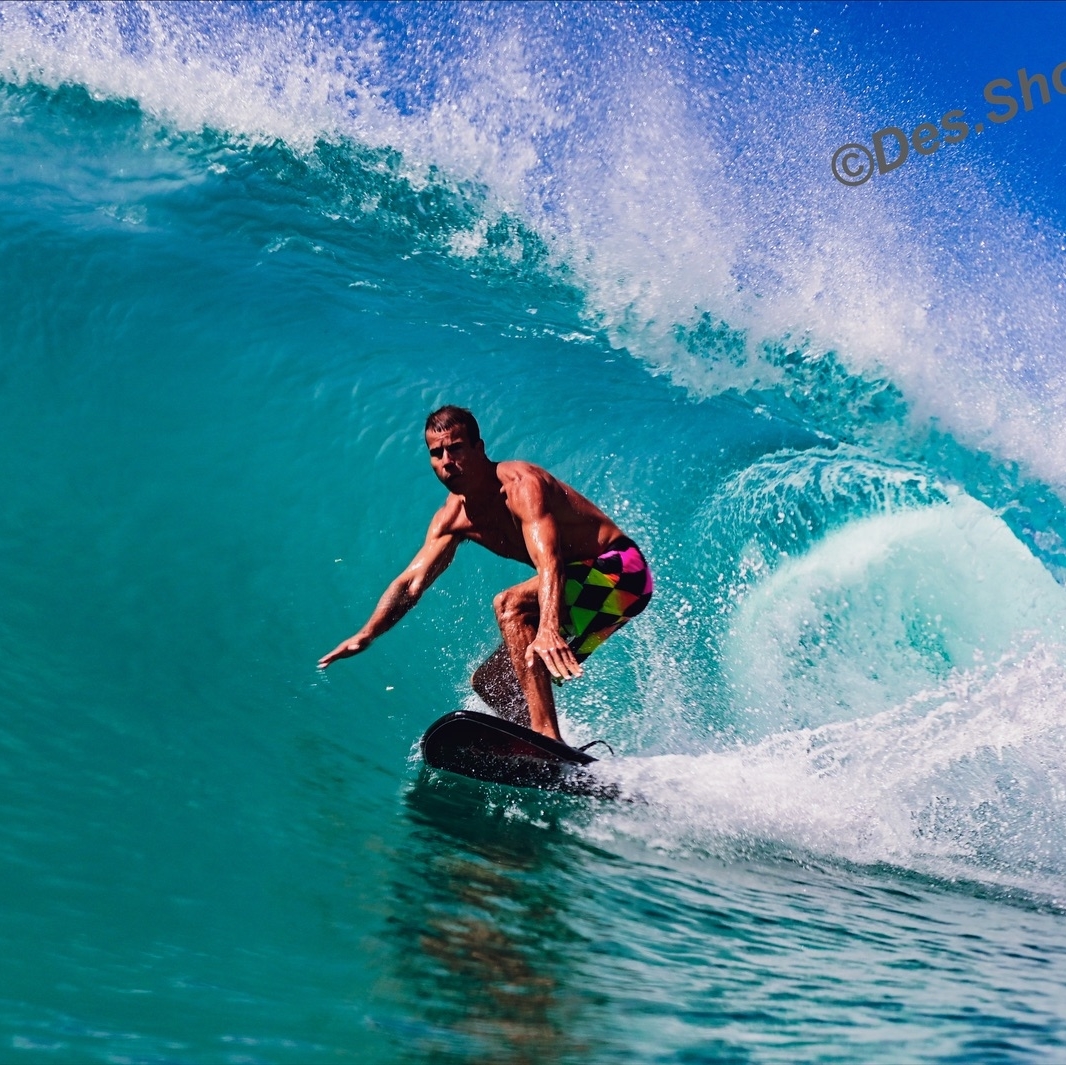 Go duck diving with Nick Desroberts as he catches stunning shots of Puerto Rico's winter swells, sunsets, and surfers using the Nikon Z6 and Nikon Z7II inside an Ikelite housing. ikelite.com/blogs/customer…

📸 Nick Desroberts
🏄‍♂️ Puerto Rico