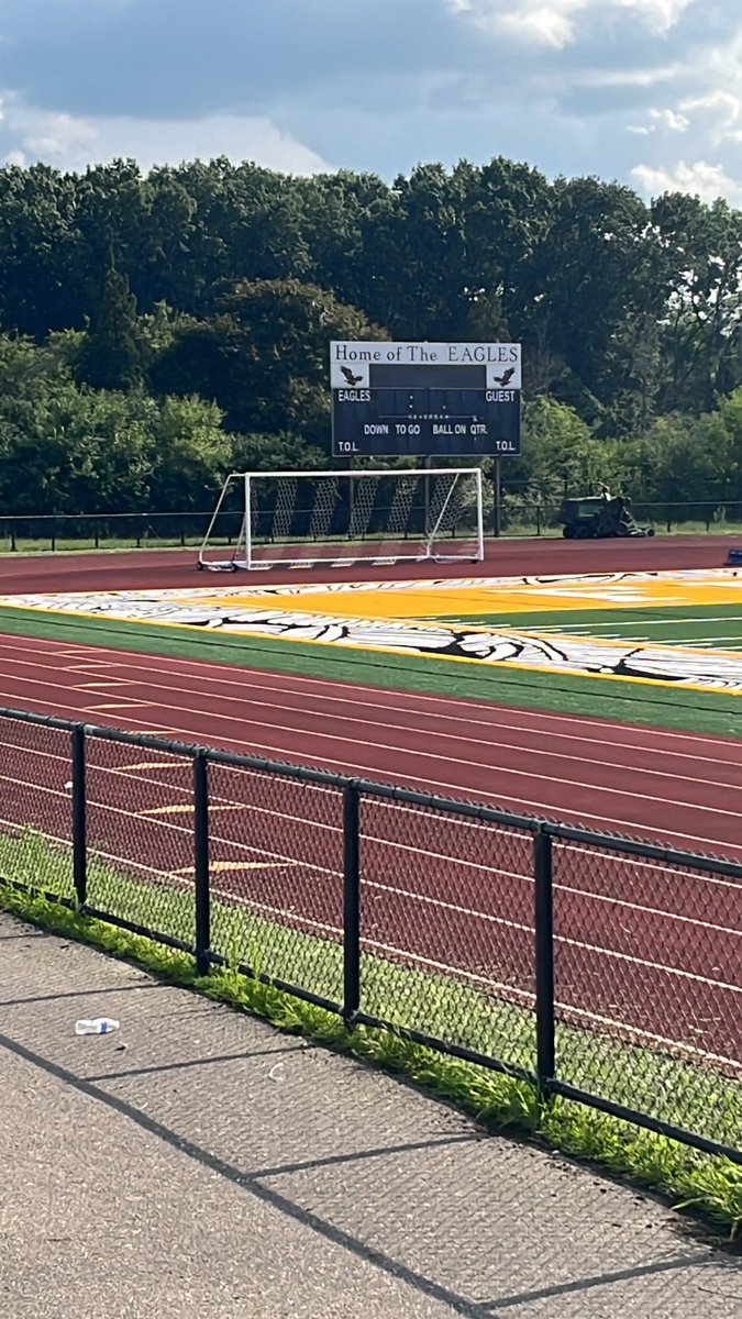 SickosCommittee's tweet photo. Out for a run. Look at that detail on the sideline https://t.co/NCDmEvIKUw