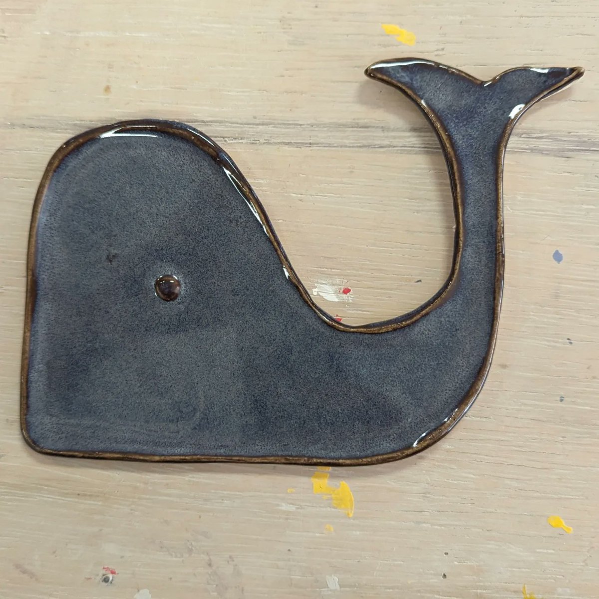 pungergirl's tweet image. My whale survived the kiln. #IMadeAThing #Pottery