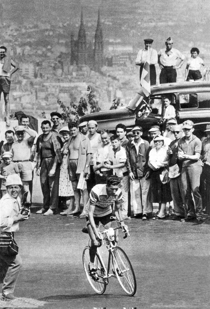 This is one of my all-time favourite cycling photos: Federico Bahamontes climbing Puy de Dome with the Clermont-Ferrand Cathedral in the background. ♥️ It almost seems that he waited for the return of Puy de Dome in TDF before leaving us. RIP legend.