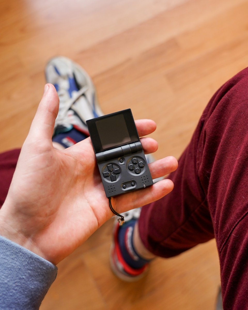 Show us your Midnight Black edition! 🖤

#funkeyproject #Black #RETROGAMING